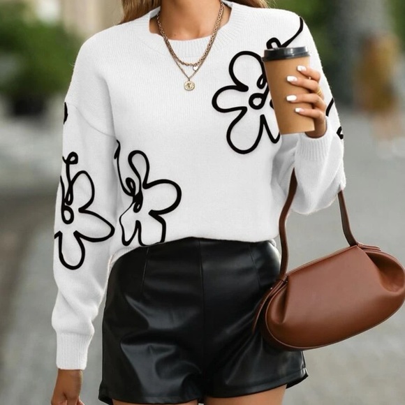 New white floral print sweater - Picture 4 of 5